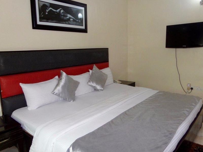 Hotel Photo 6