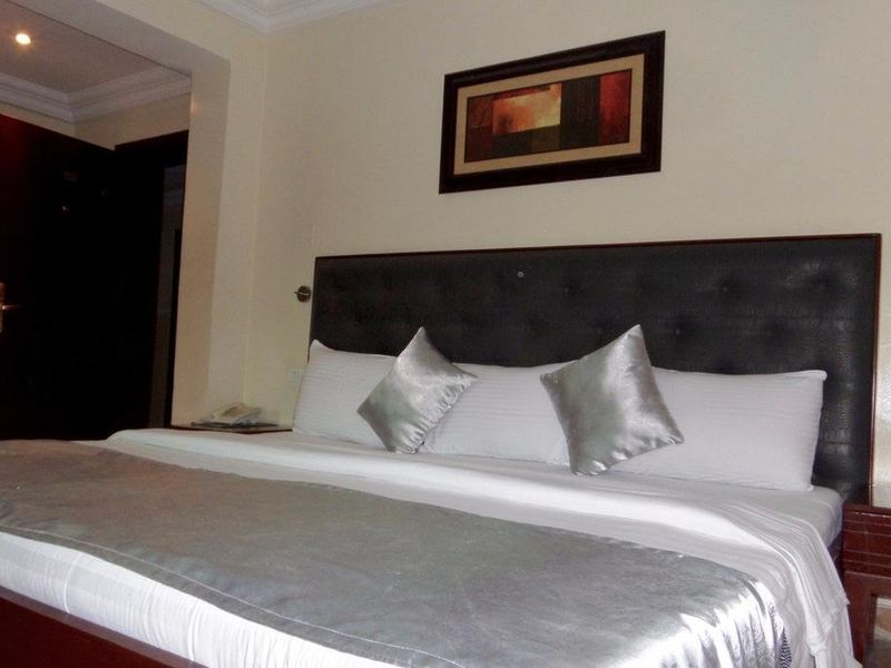 Hotel Photo 8