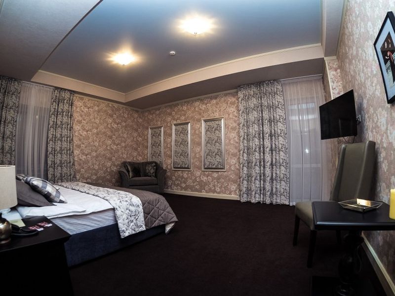 Hotel Photo 1