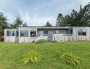 Pelican - Three Bedroom Home Gualala United States