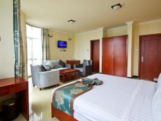 Фото отеля Hera Addis Hotel
