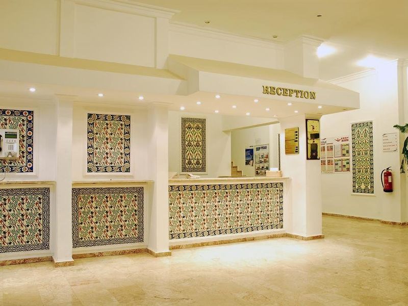 Hotel Photo 10