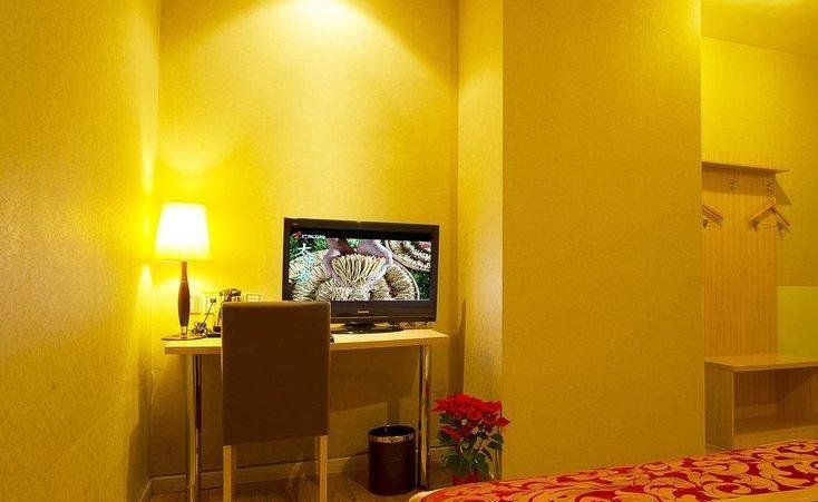 Hotel Photo 6