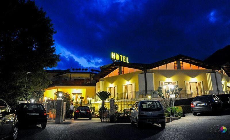 Hotel Photo 11