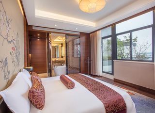 Фото отеля Crowne Plaza Huangshan Yucheng, an IHG Hotel