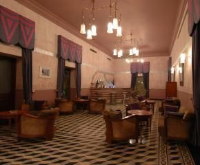 NearBy Hotel