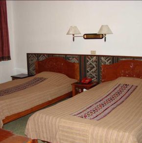NearBy Hotel