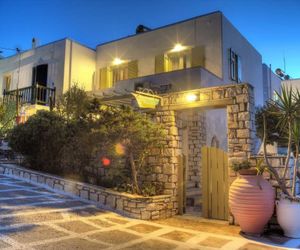 Leonardos Apartments Naoussa Greece