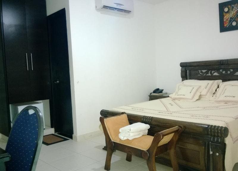 Hotel Photo 6