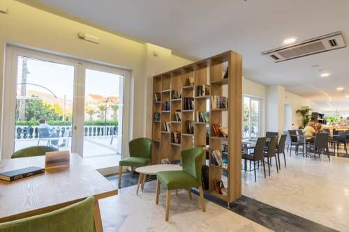 Hotel Photo 12