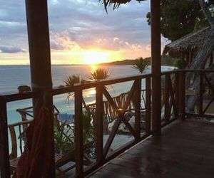 Nini`s Beach Bungalows Malino Indonesia