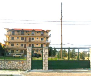 Hotel Athina Qerret Albania