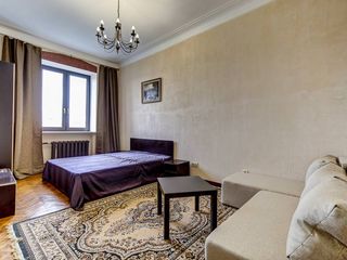Apartment on Malookhtinsky prospekt