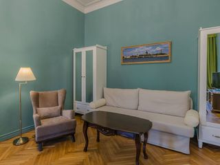 Old Peterburg style apartment on Kazanskaya street