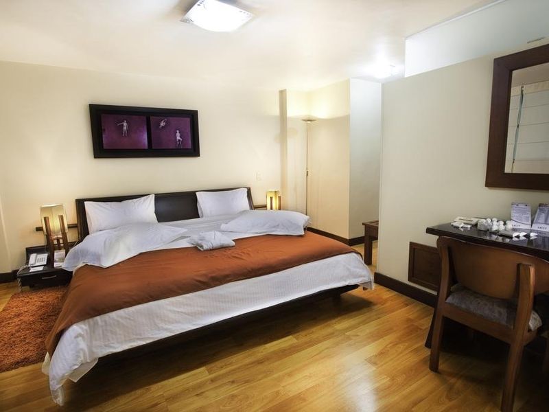 Hotel Photo 1