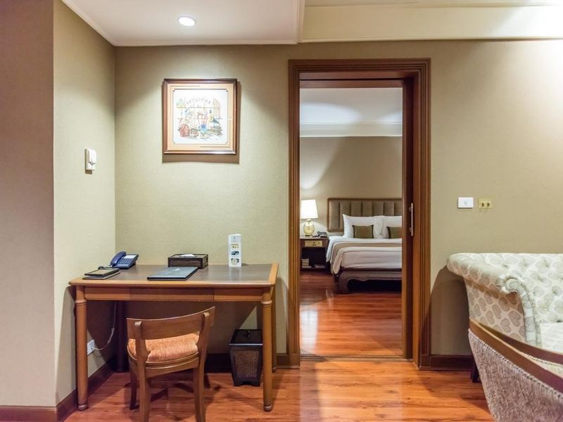 Hotel Photo 6