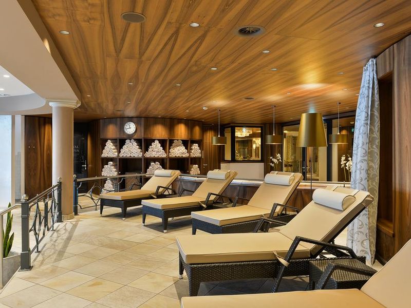 Hotel Photo 8