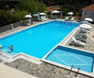 Ionis Hotel Karavadhos Greece