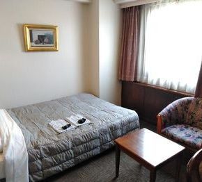 NearBy Hotel