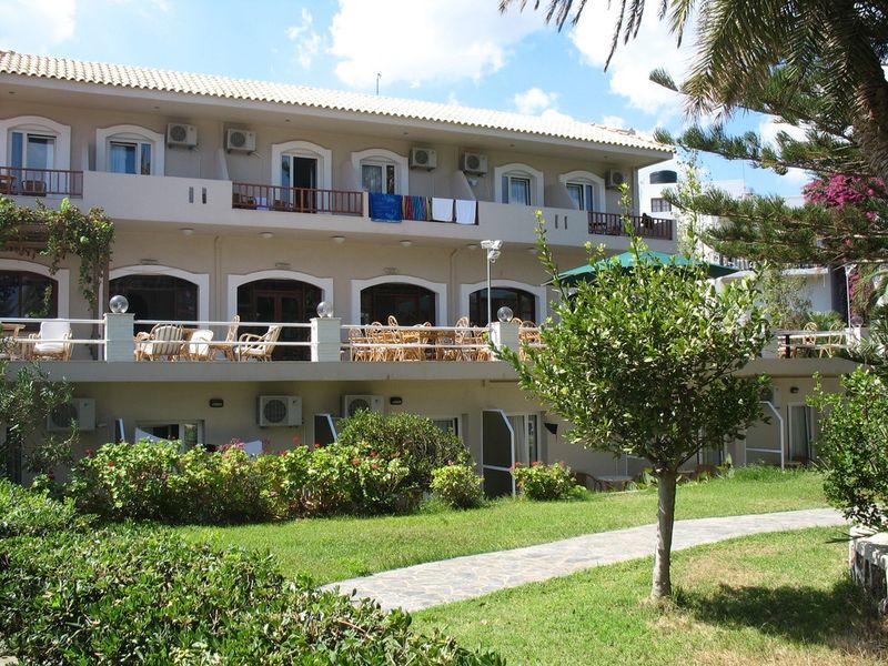 Hotel Photo 1