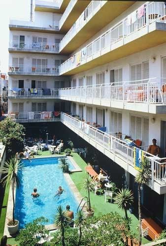 Hotel Photo 1