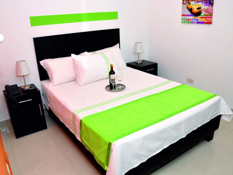 Hotel Photo 1