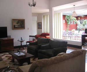 Hostal La Colina Santiago de Cali Colombia