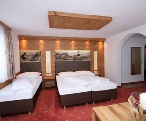 Hotel Garni Corinna Ischgl Austria