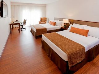 Фото отеля Отель Windsor House Inn By Geh Suites