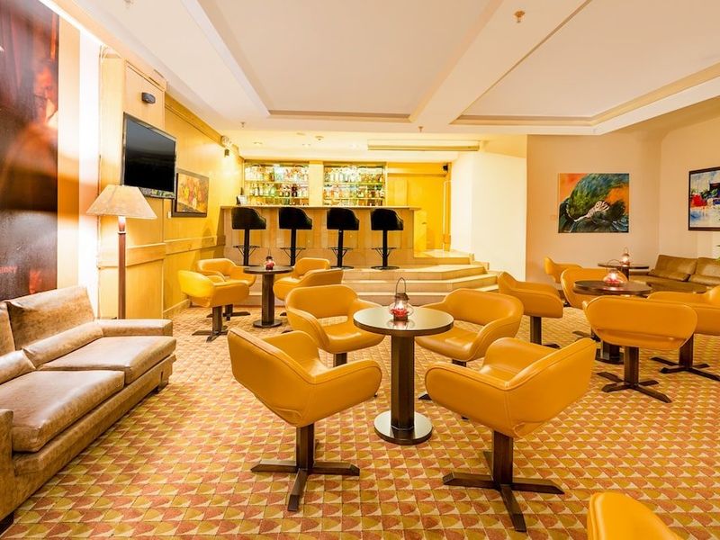 Hotel Photo 8