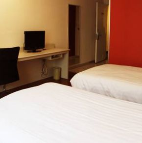 NearBy Hotel