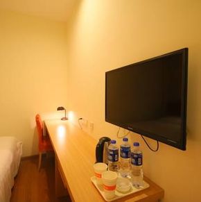 NearBy Hotel