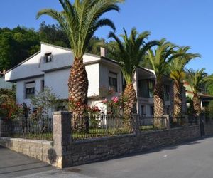 Apartamentos Las Palmeras Cangas de Onis Spain