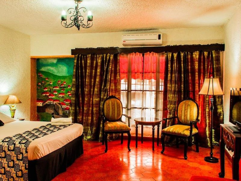 Hotel Photo 1
