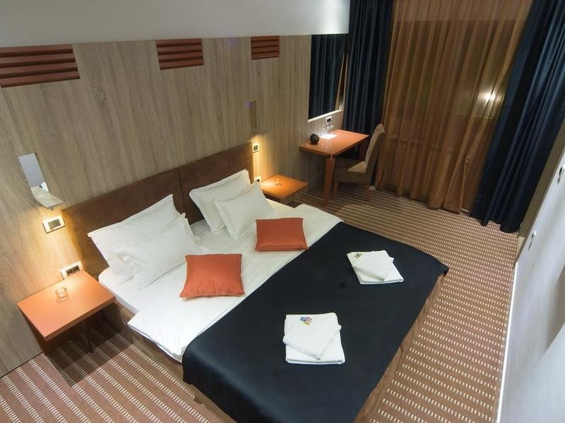 Hotel Photo 5