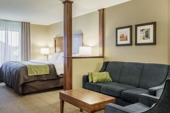 Comfort Inn & Suites Avera Southwest