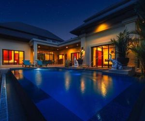 Villa Raas by Tropiclook: Baan Bua Nai Harn Nai Harn Thailand