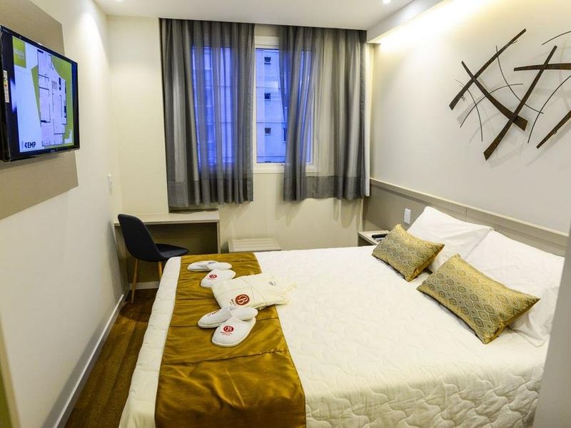 Hotel Photo 6