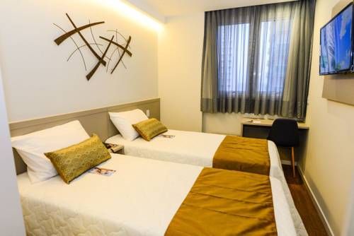 Hotel Photo 8