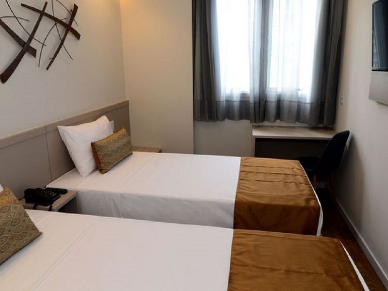 Hotel Photo 9