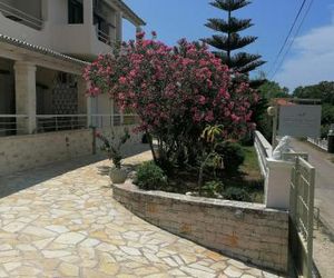 Makis Apartments Aghios Stefanos (Avliotes) Greece