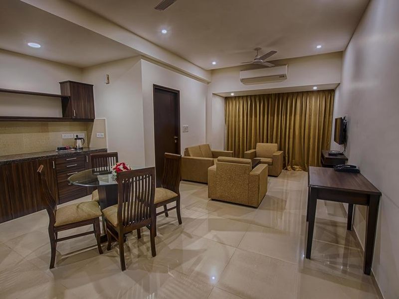 Hotel Photo 8