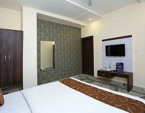 OYO 11540 Hotel Star Inn Agra India