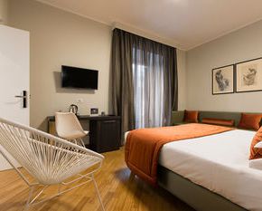 NearBy Hotel