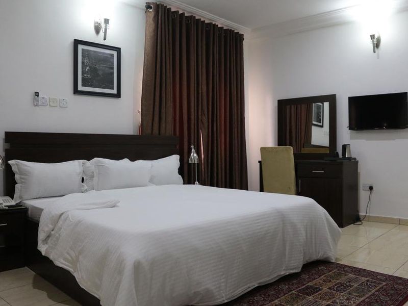 Hotel Photo 1