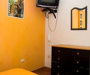 Backpacker Love Huanchaco Peru