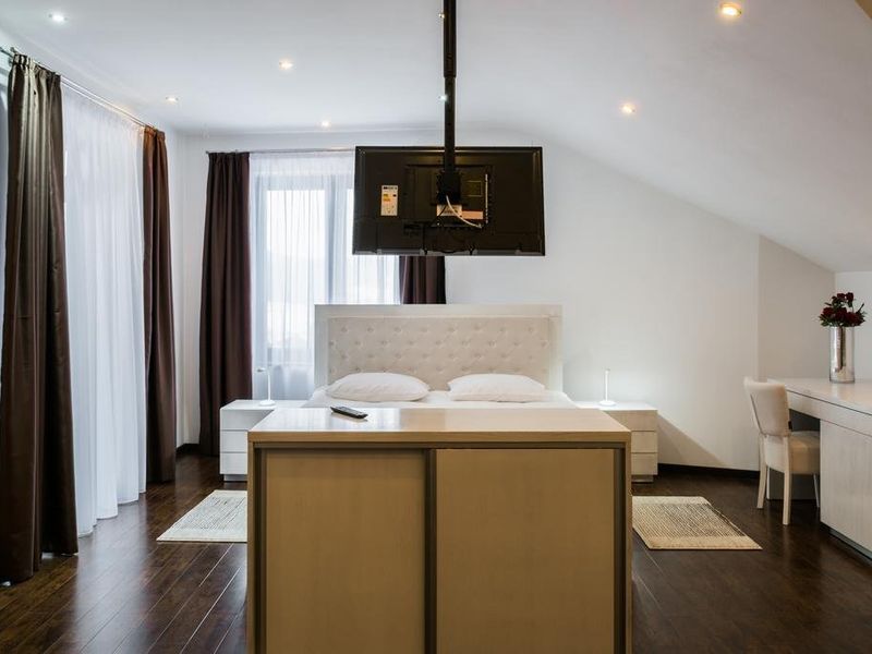 Hotel Photo 9