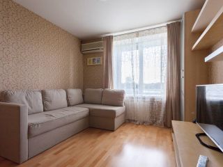 С панорамным видом на Неву и Смольный Собор!