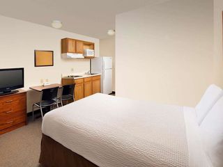 Hotel pic WoodSpring Suites Kansas City Lenexa