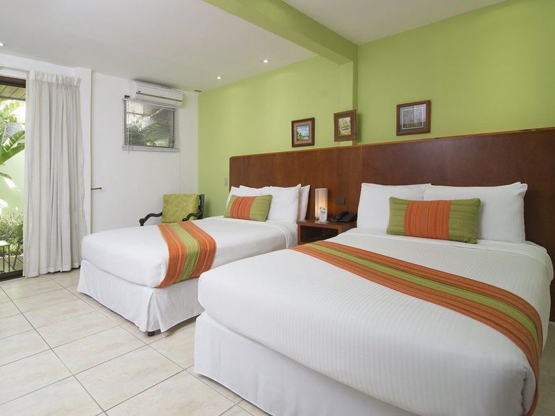 Hotel Photo 6